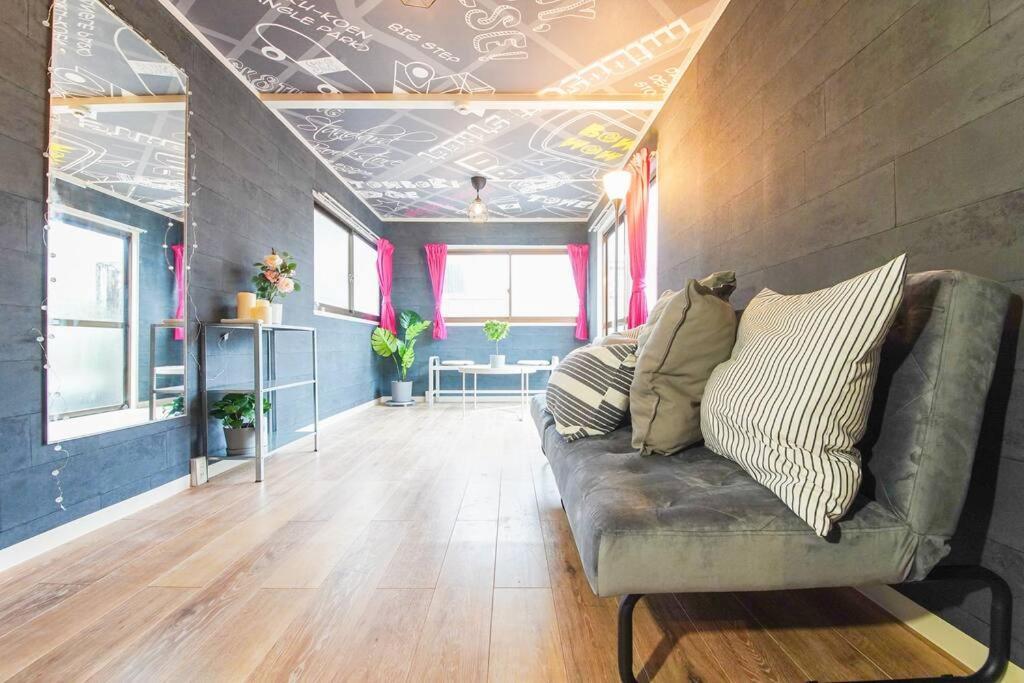 Sanacion Namba: Spacious 5LDK with BBQ-Ready Balcony Osaka Exterior photo